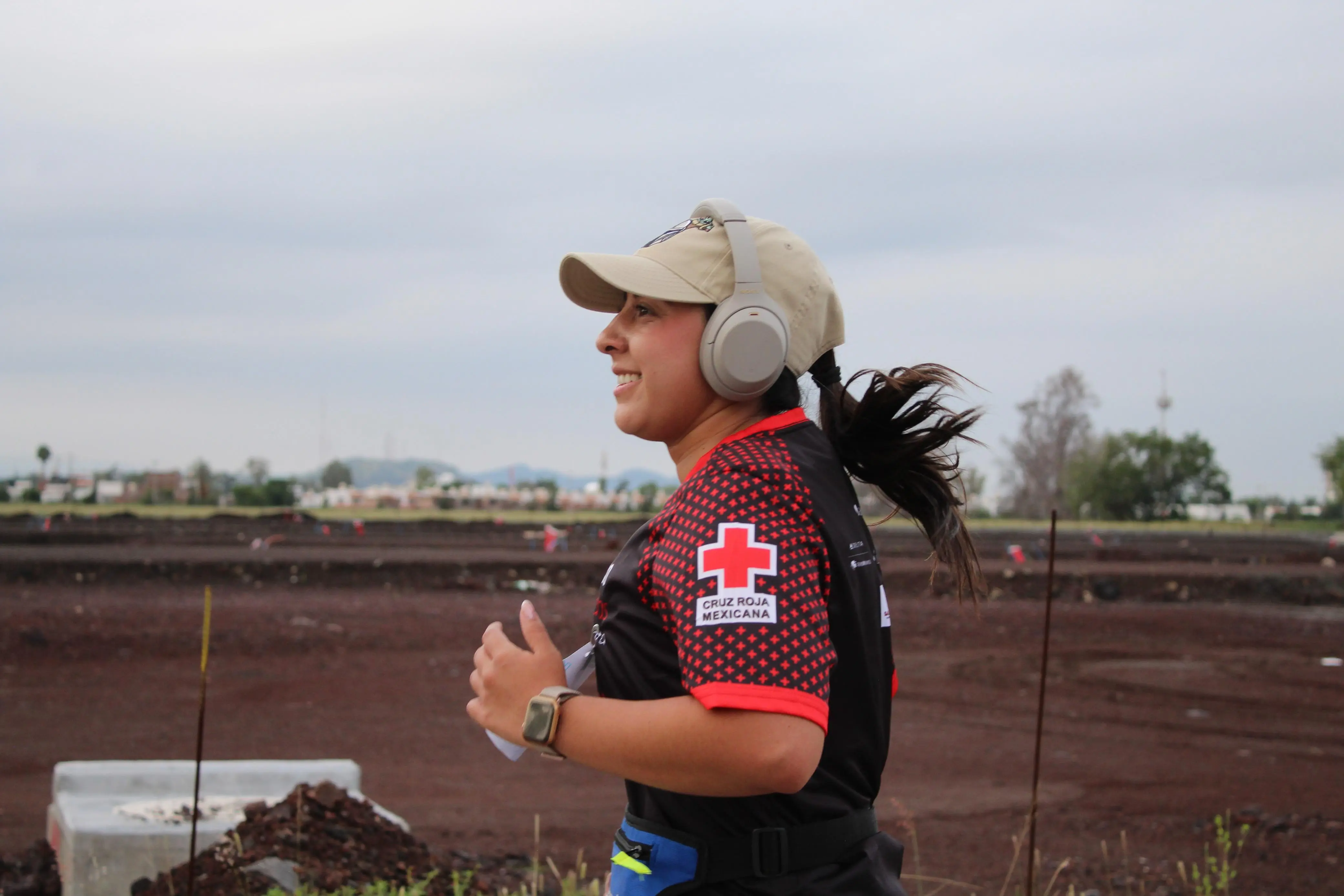 mujer en la carrera